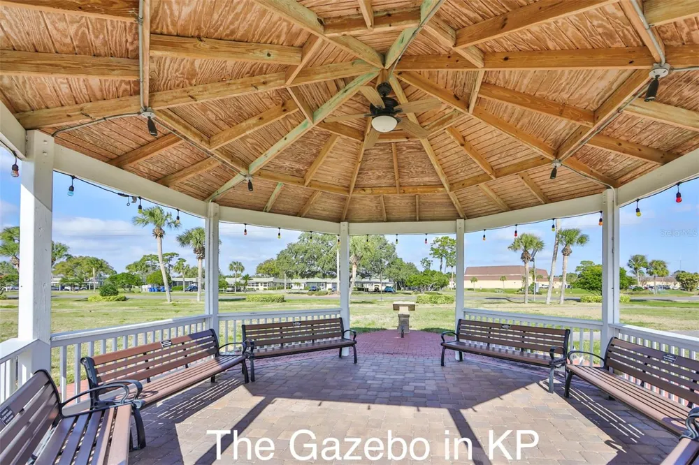 2292 SIFIELD GREENS WAY #59 Sun City Center, FL 33573