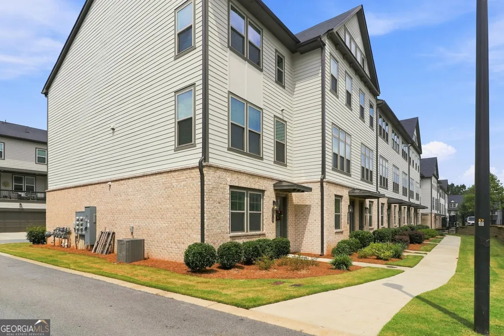 2652 Caruso WAY Atlanta, GA 30339