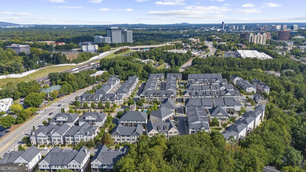2652 Caruso WAY Atlanta, GA 30339