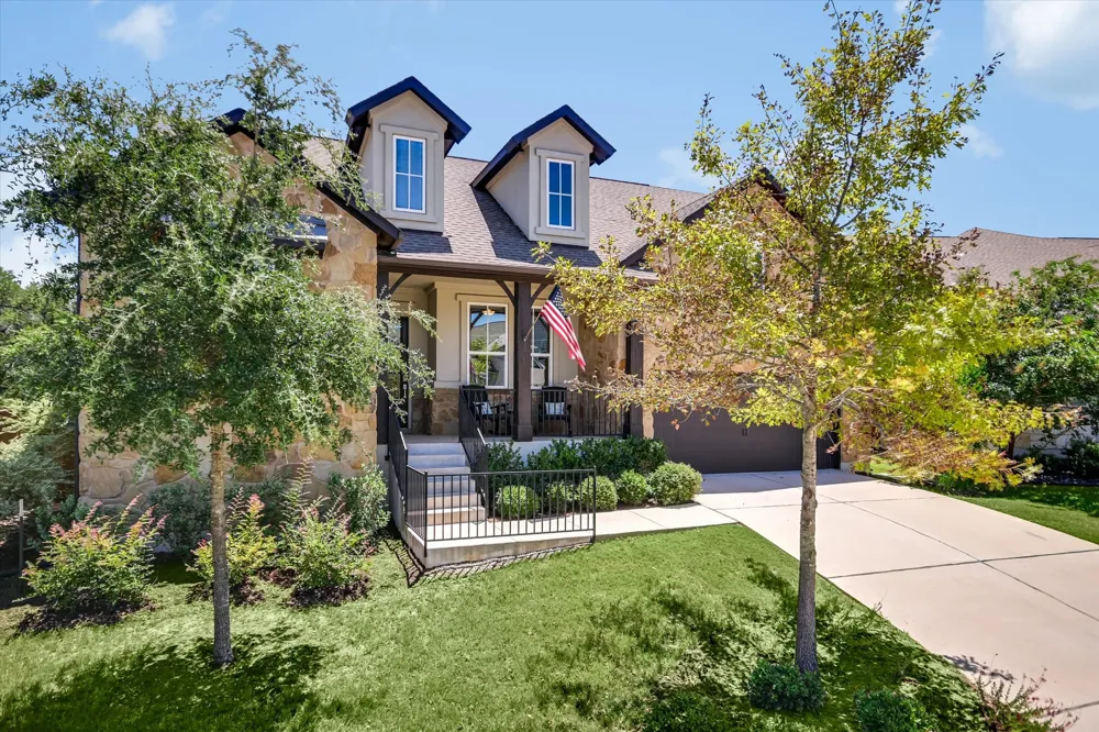 724 Dayridge Drive Dripping Springs, TX 78620