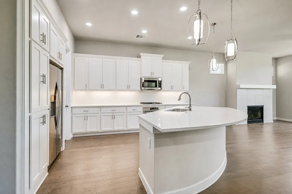 724 Dayridge Drive Dripping Springs, TX 78620