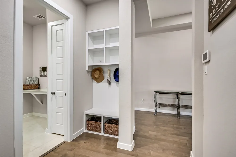 724 Dayridge Drive Dripping Springs, TX 78620
