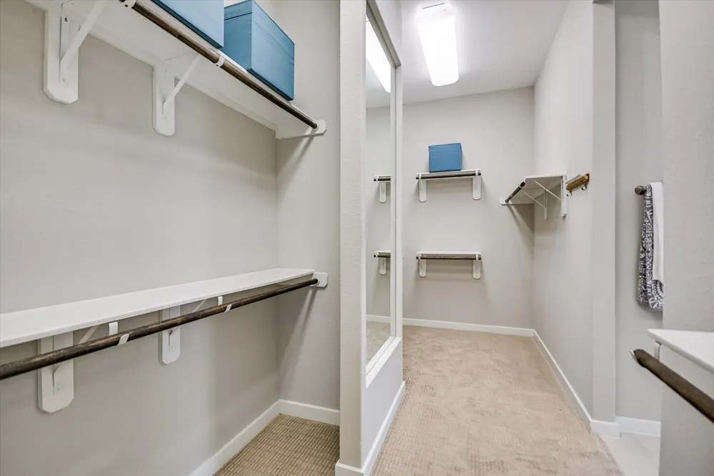 724 Dayridge Drive Dripping Springs, TX 78620