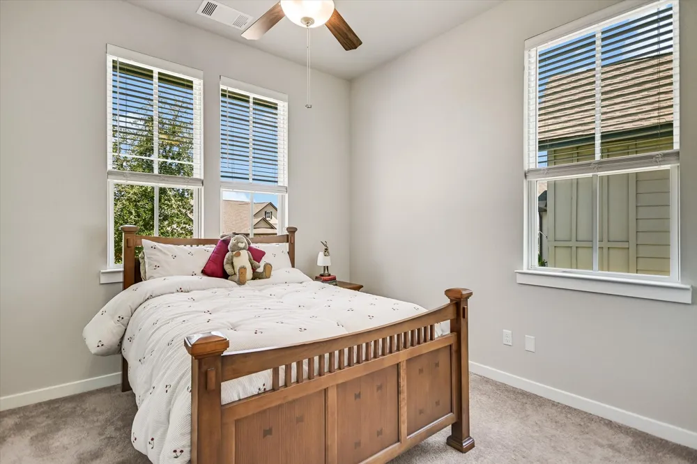 724 Dayridge Drive Dripping Springs, TX 78620