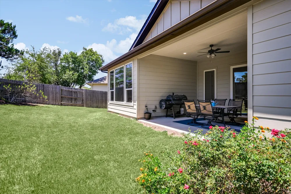 724 Dayridge Drive Dripping Springs, TX 78620