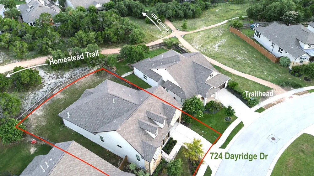 724 Dayridge Drive Dripping Springs, TX 78620