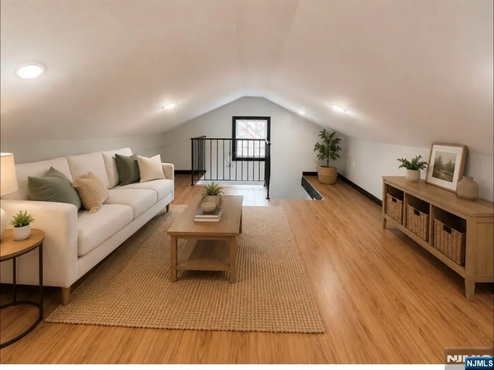 638 Argyle Avenue Orange, NJ 07050