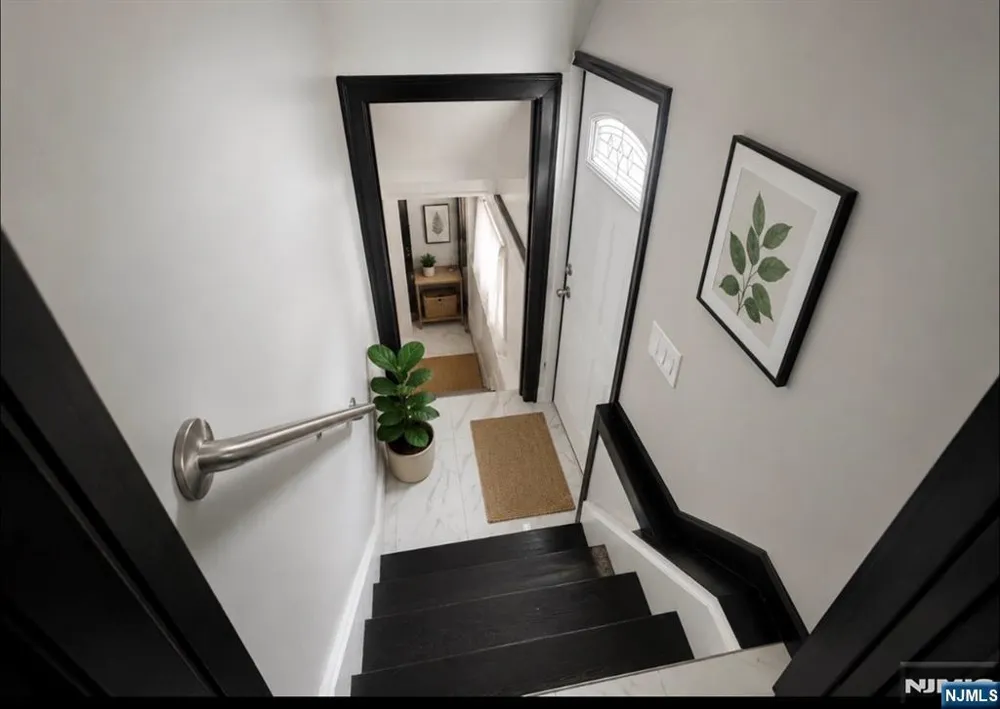 638 Argyle Avenue Orange, NJ 07050