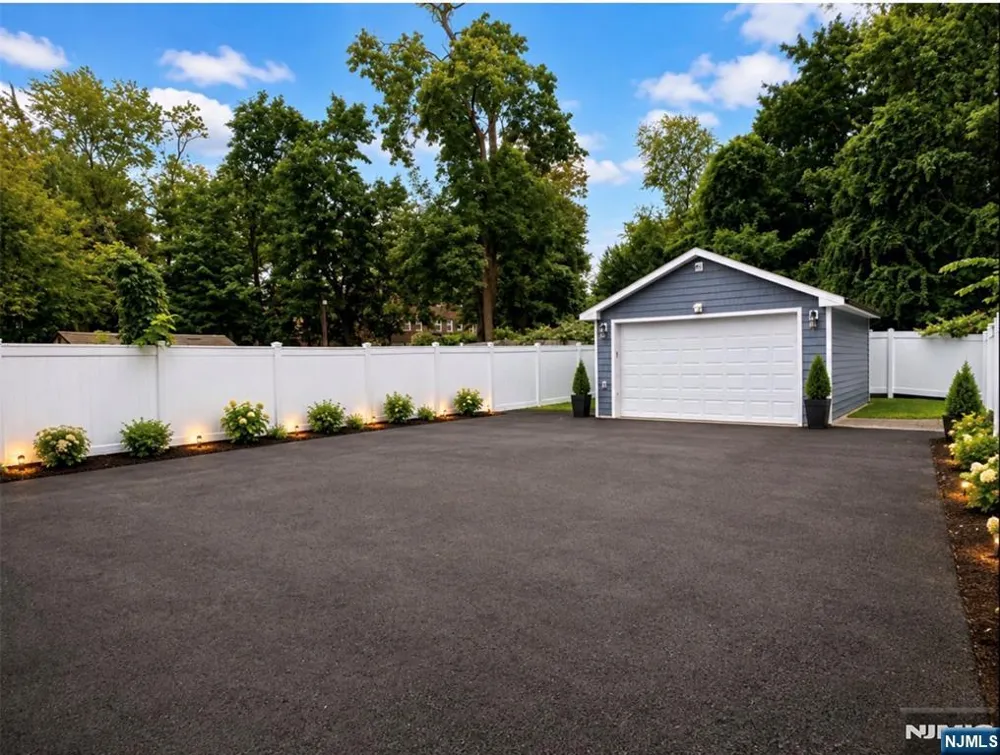 638 Argyle Avenue Orange, NJ 07050
