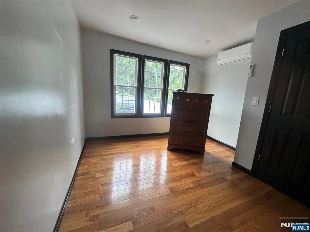 638 Argyle Avenue Orange, NJ 07050