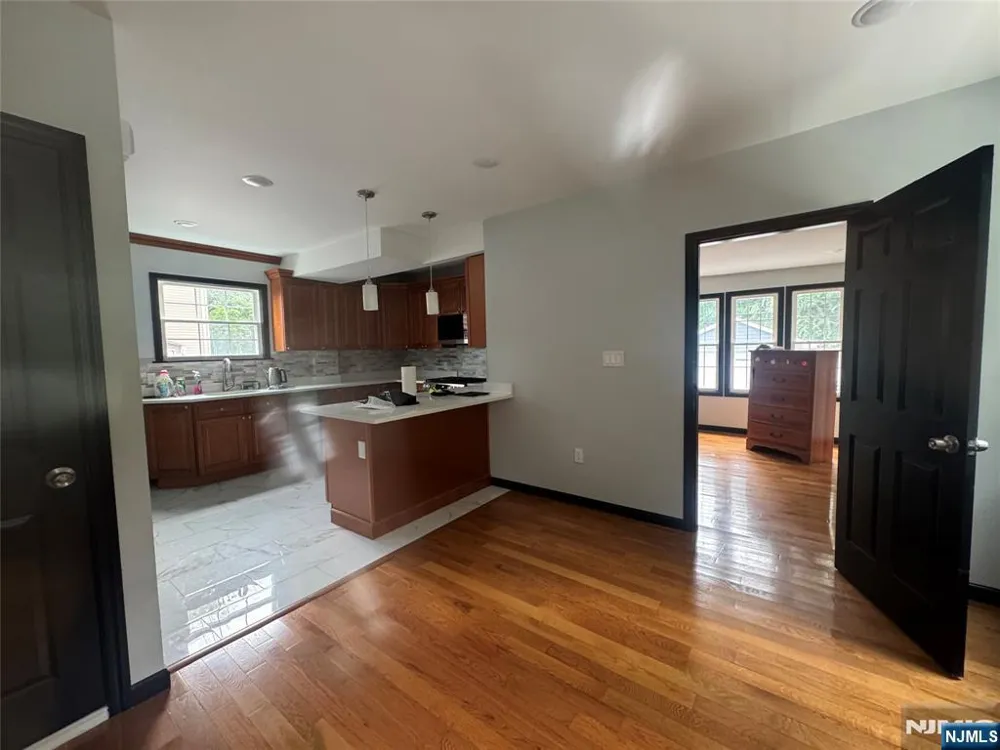 638 Argyle Avenue Orange, NJ 07050