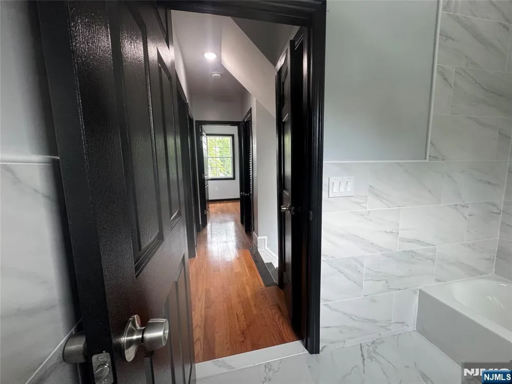 638 Argyle Avenue Orange, NJ 07050