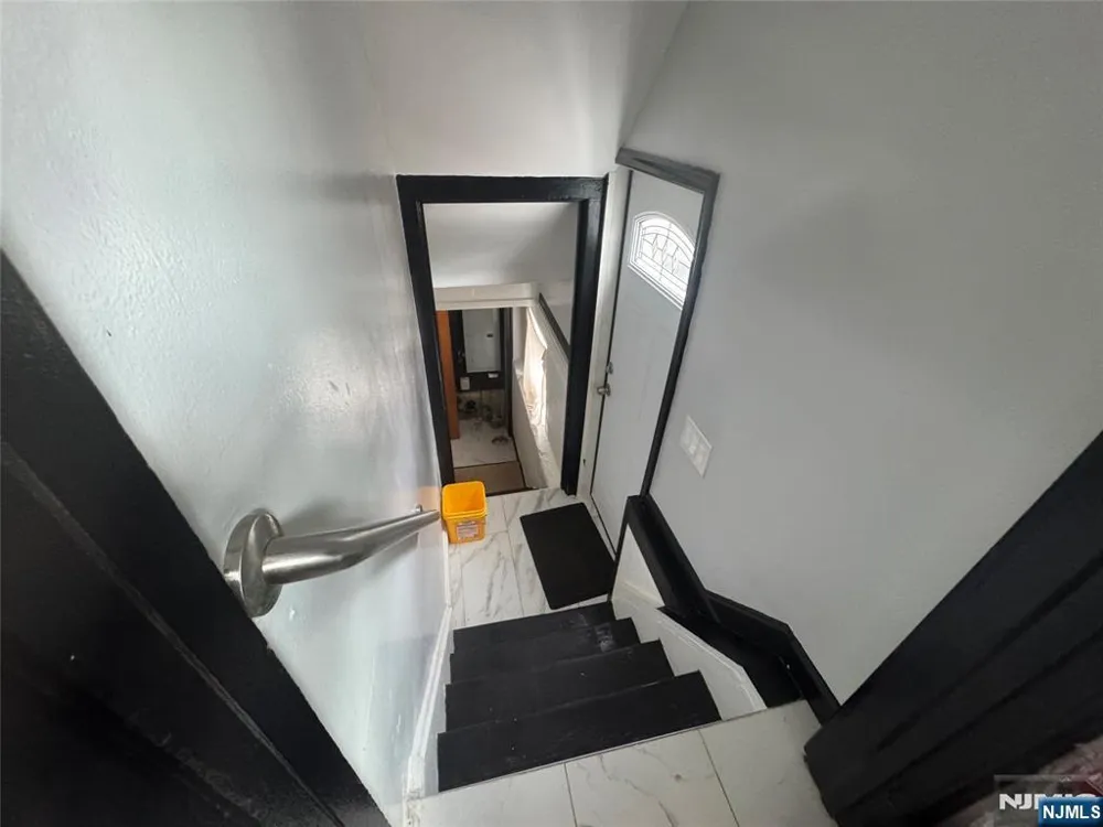 638 Argyle Avenue Orange, NJ 07050