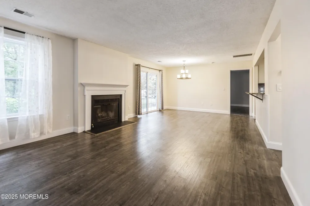 11 Boise Court Tinton Falls, NJ 07712