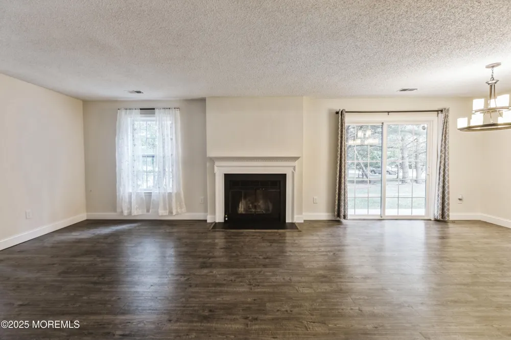 11 Boise Court Tinton Falls, NJ 07712