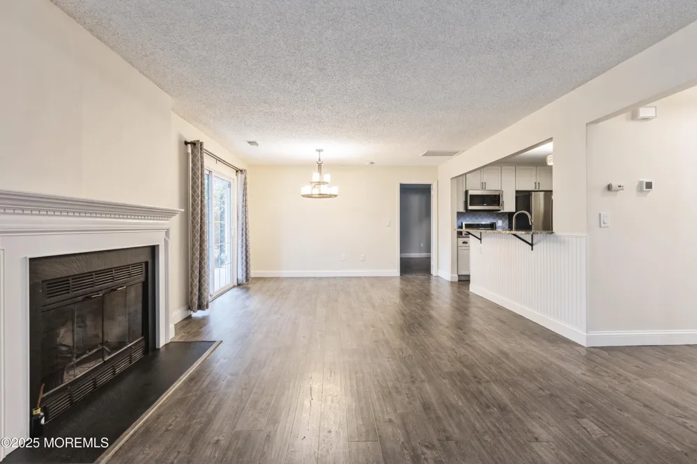 11 Boise Court Tinton Falls, NJ 07712