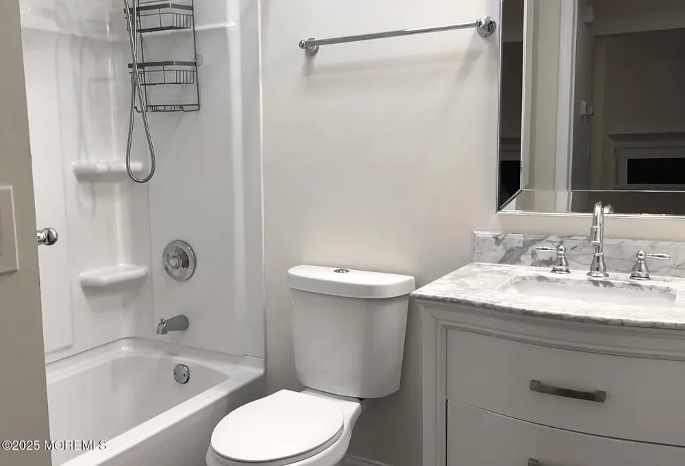 11 Boise Court Tinton Falls, NJ 07712