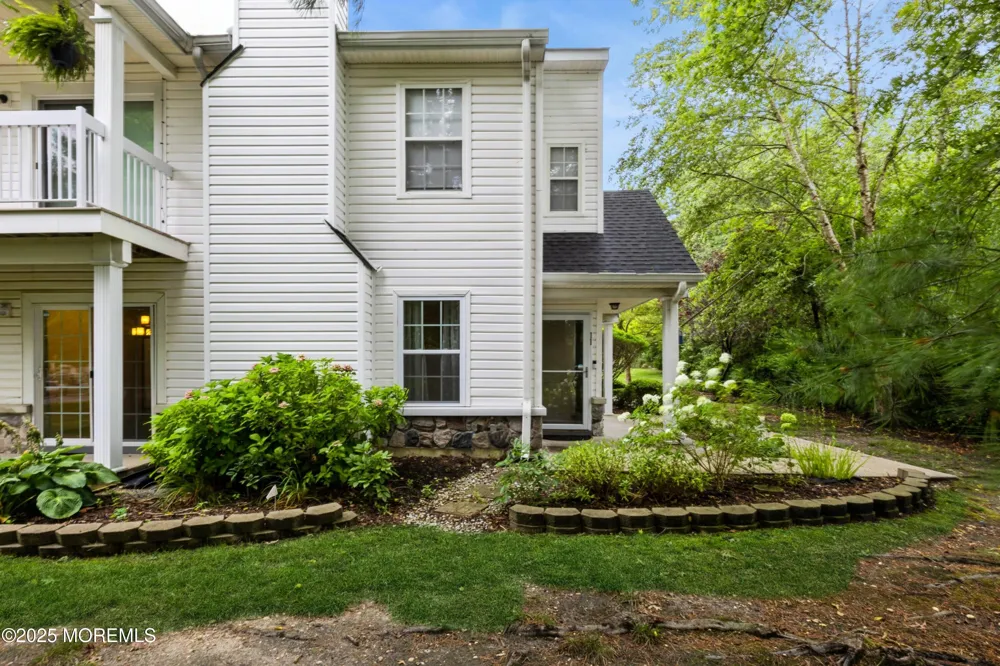 11 Boise Court Tinton Falls, NJ 07712