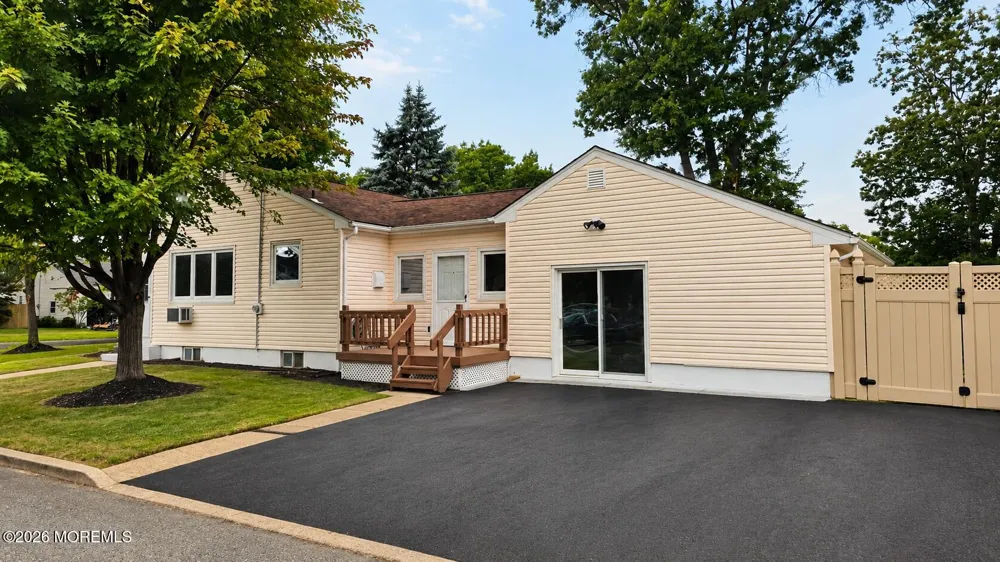 2421 Moore Avenue Point Pleasant, NJ 08742