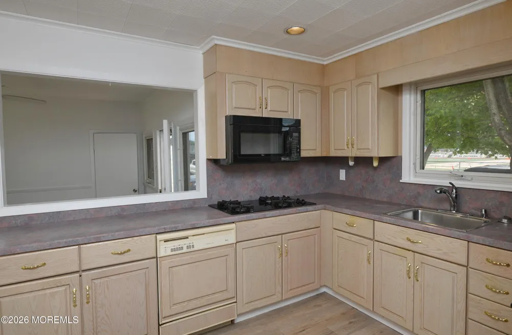 2421 Moore Avenue Point Pleasant, NJ 08742