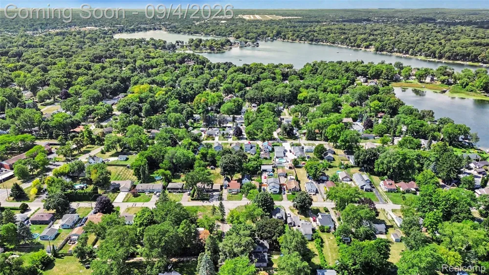 3260 Wanamaker Road Waterford Charter Township, MI 48328