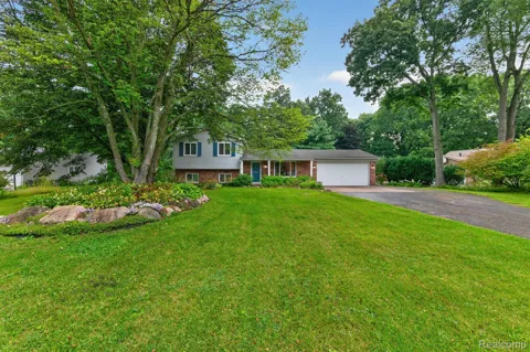 8965 Tartan Drive