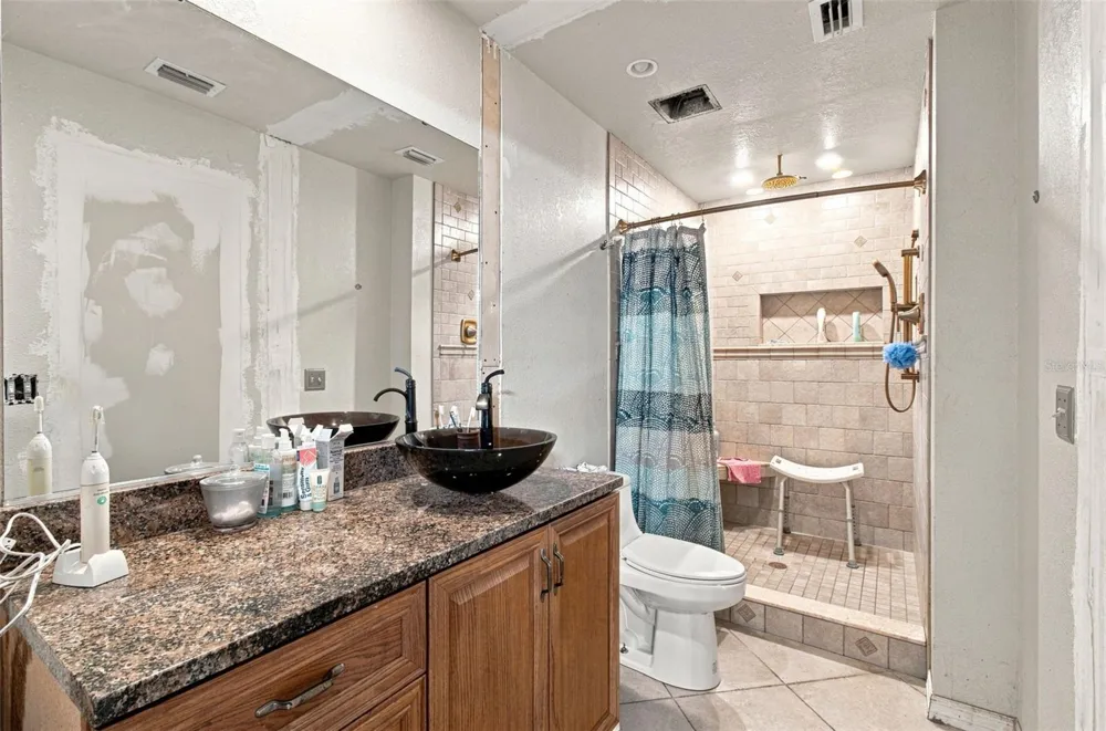 2219 NEW JERSEY RD Lakeland, FL 33803