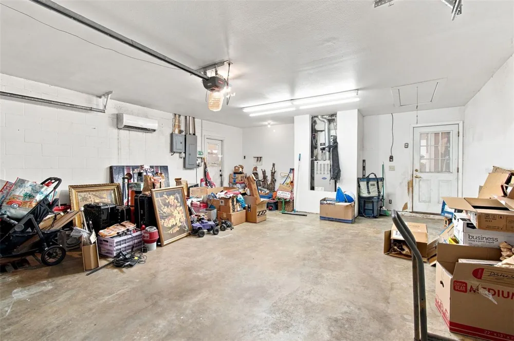 2219 NEW JERSEY RD Lakeland, FL 33803