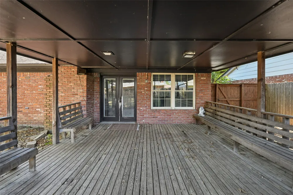 1928 W Nashville Street Broken Arrow, OK 74012
