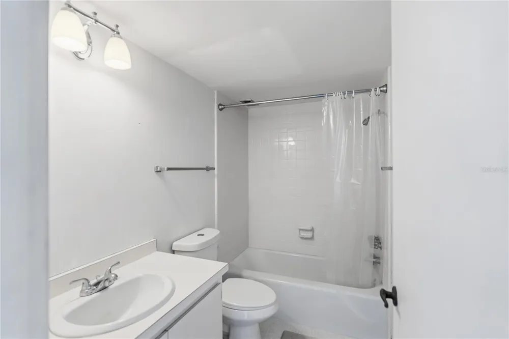 4485 GULF OF MEXICO DRIVE #402 Longboat Key, FL 34228