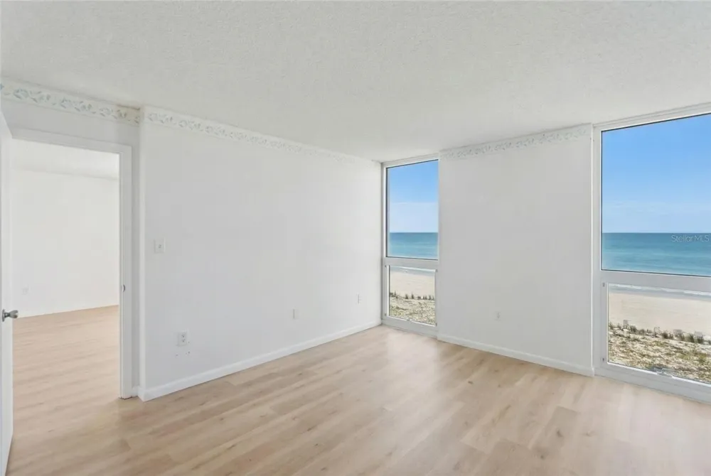4485 GULF OF MEXICO DRIVE #402 Longboat Key, FL 34228