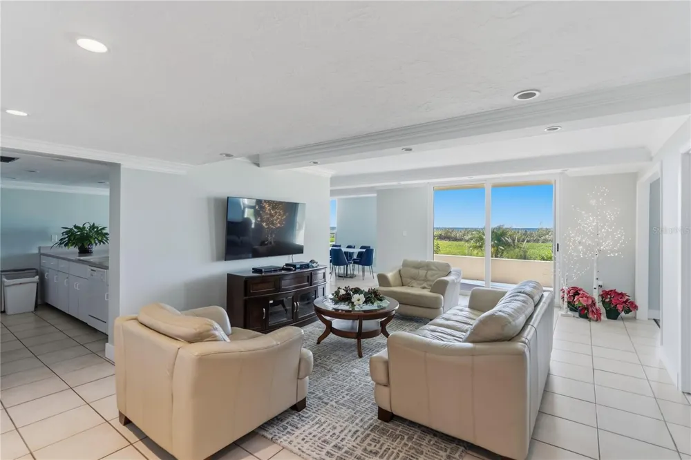4485 GULF OF MEXICO DRIVE #402 Longboat Key, FL 34228