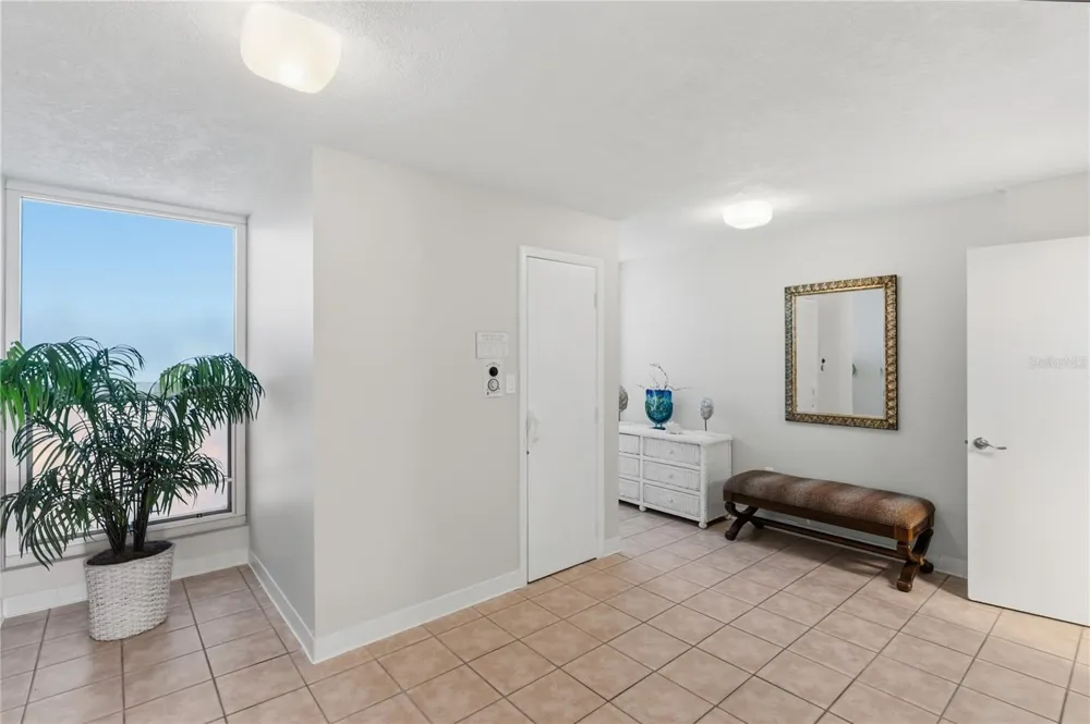 4485 GULF OF MEXICO DRIVE #402 Longboat Key, FL 34228