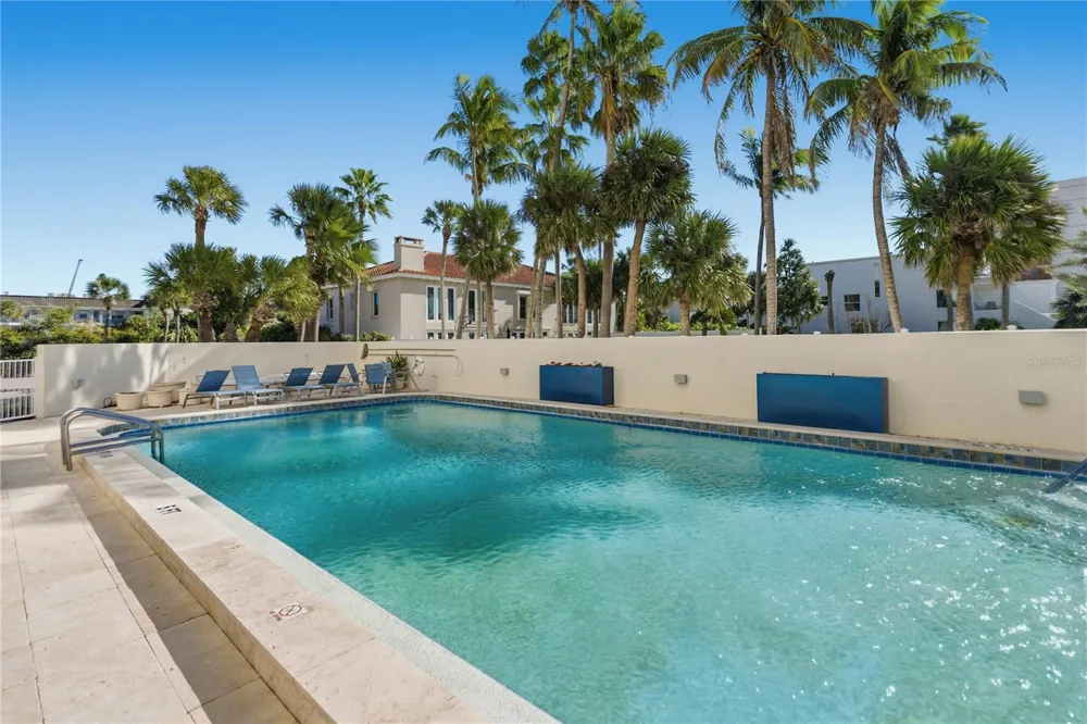 4485 GULF OF MEXICO DRIVE #402 Longboat Key, FL 34228