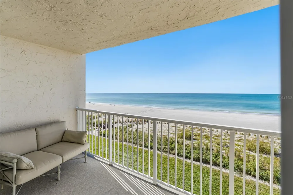 4485 GULF OF MEXICO DRIVE #402 Longboat Key, FL 34228