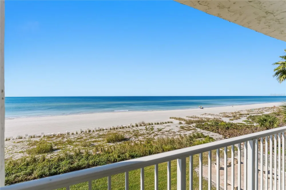 4485 GULF OF MEXICO DRIVE #402 Longboat Key, FL 34228