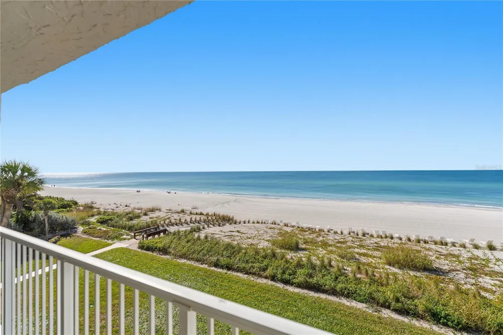 4485 GULF OF MEXICO DRIVE #402 Longboat Key, FL 34228