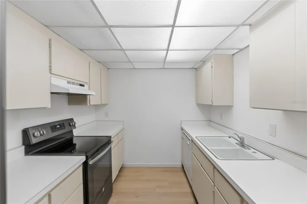 4485 GULF OF MEXICO DRIVE #402 Longboat Key, FL 34228