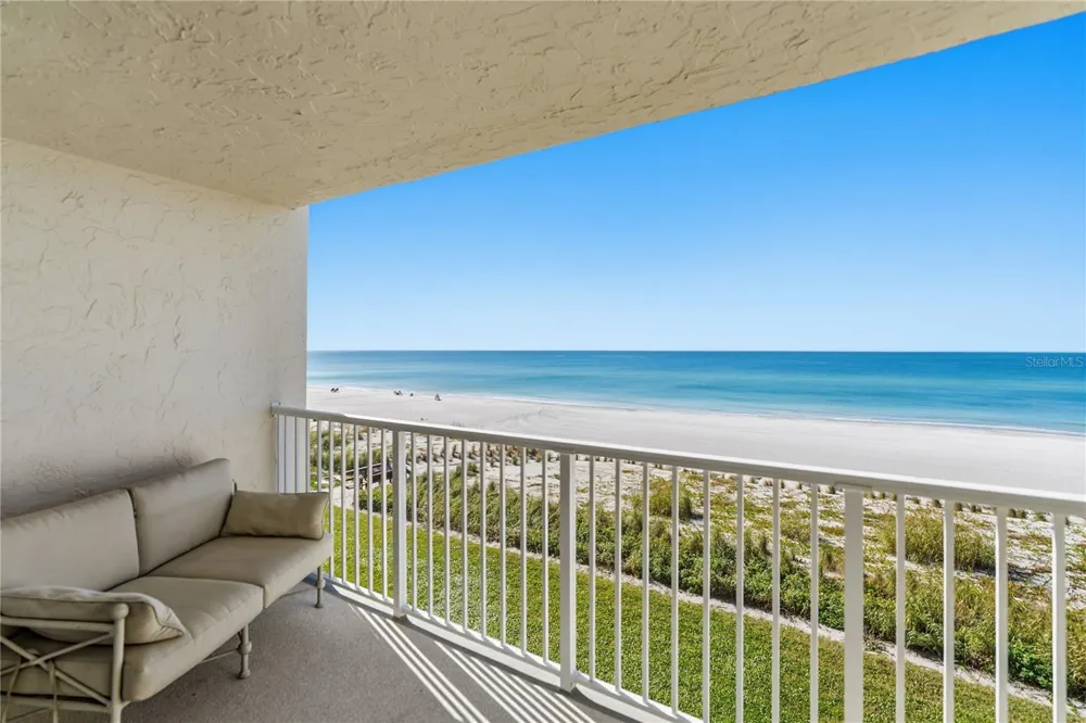 4485 GULF OF MEXICO DRIVE #402 Longboat Key, FL 34228