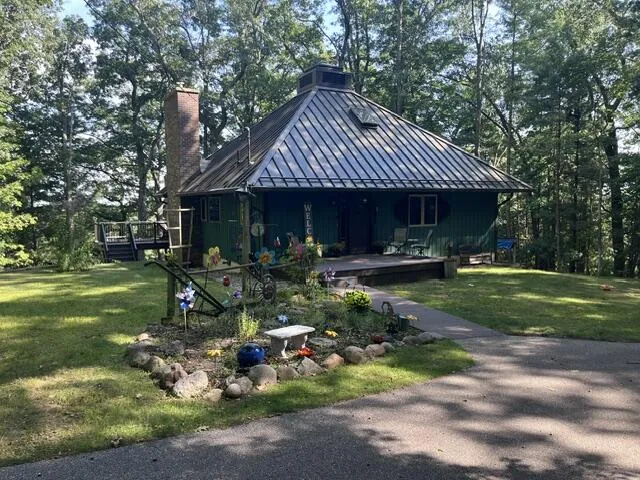 2235 Siuda Road Manistee, MI 49660