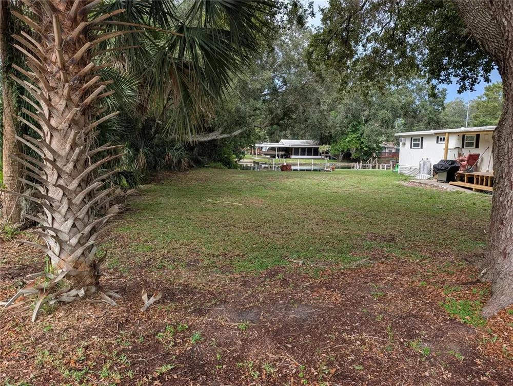 SEBRING STREET Weeki Wachee, FL 34607