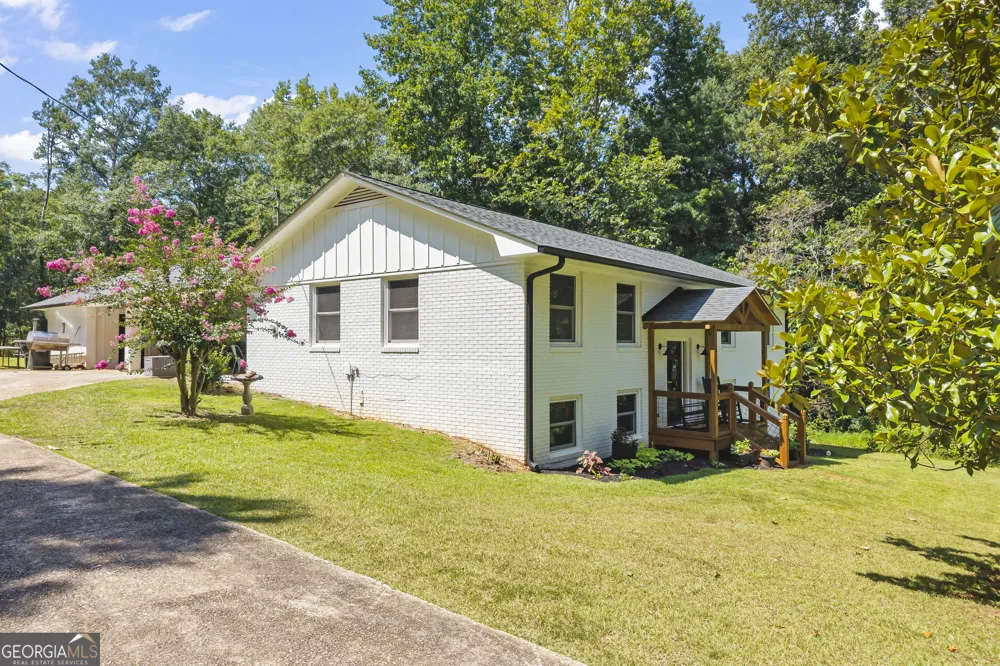 55 Emory DR Hartwell, GA 30643