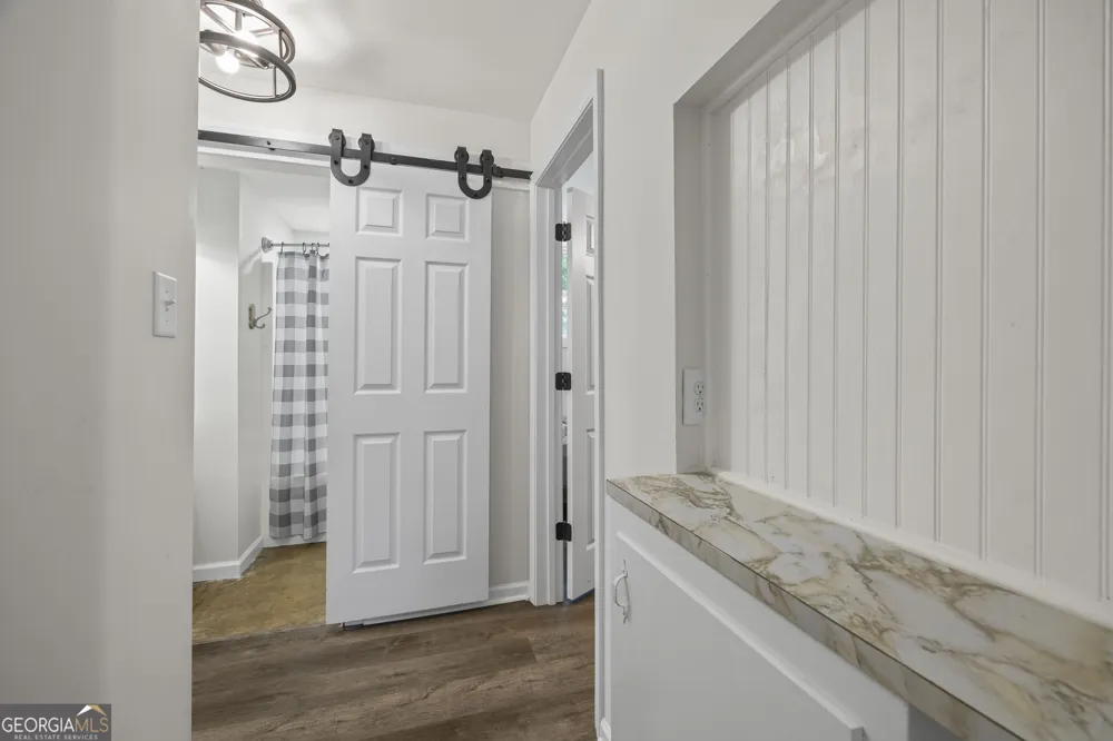 55 Emory DR Hartwell, GA 30643