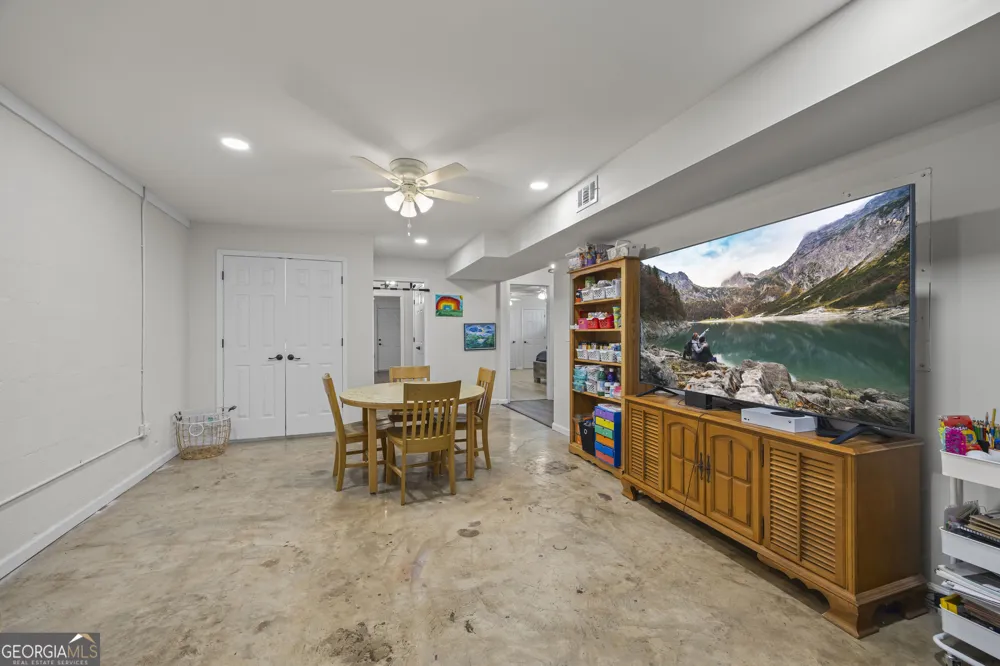 55 Emory DR Hartwell, GA 30643