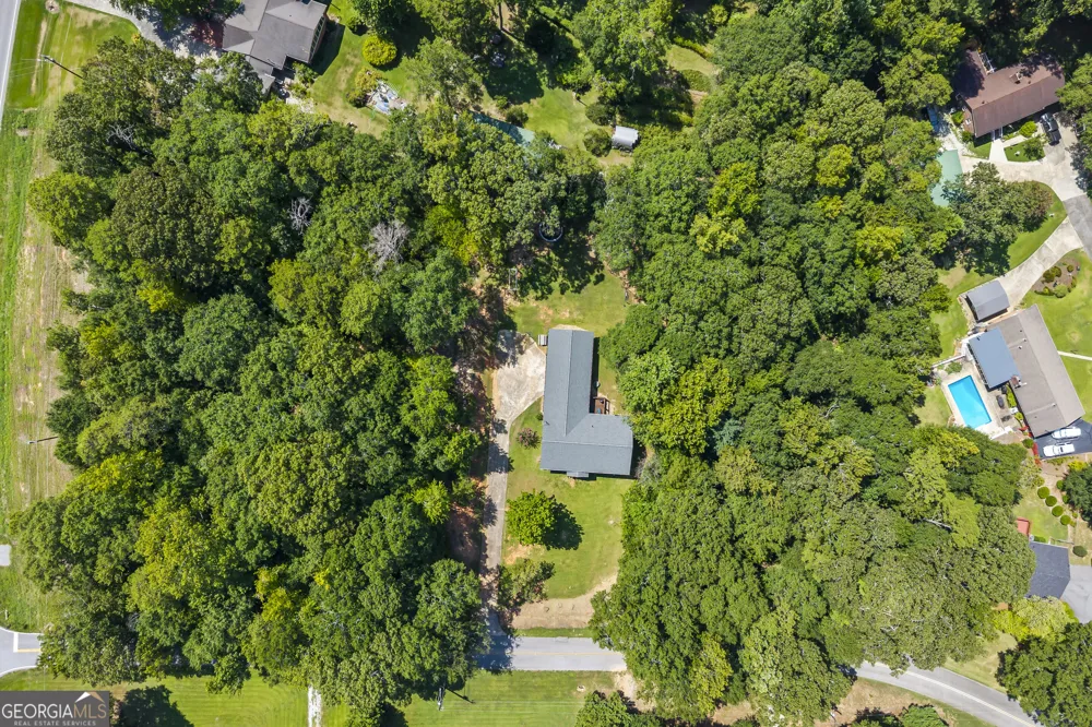 55 Emory DR Hartwell, GA 30643