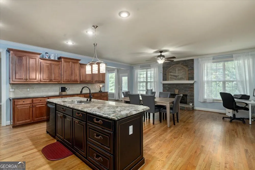 303 Vantage Drive Jefferson, GA 30549