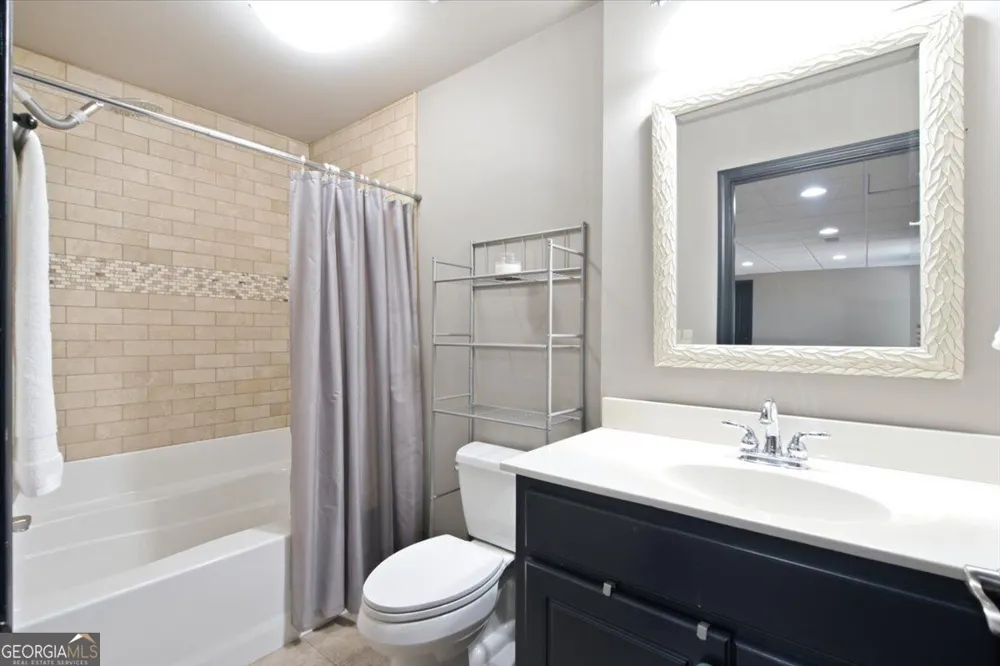 303 Vantage Drive Jefferson, GA 30549