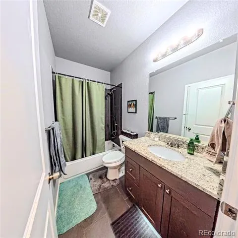 447 S 3rd Avenue Deer Trail, CO 80105