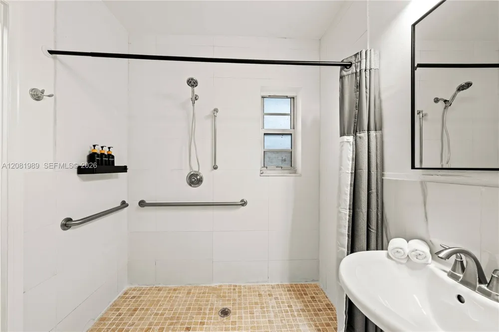 1032 Michigan Ave #D Miami Beach, FL 33139