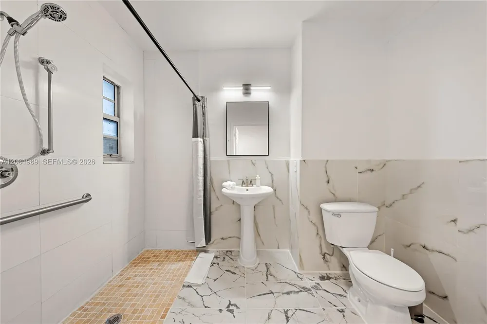 1032 Michigan Ave #D Miami Beach, FL 33139